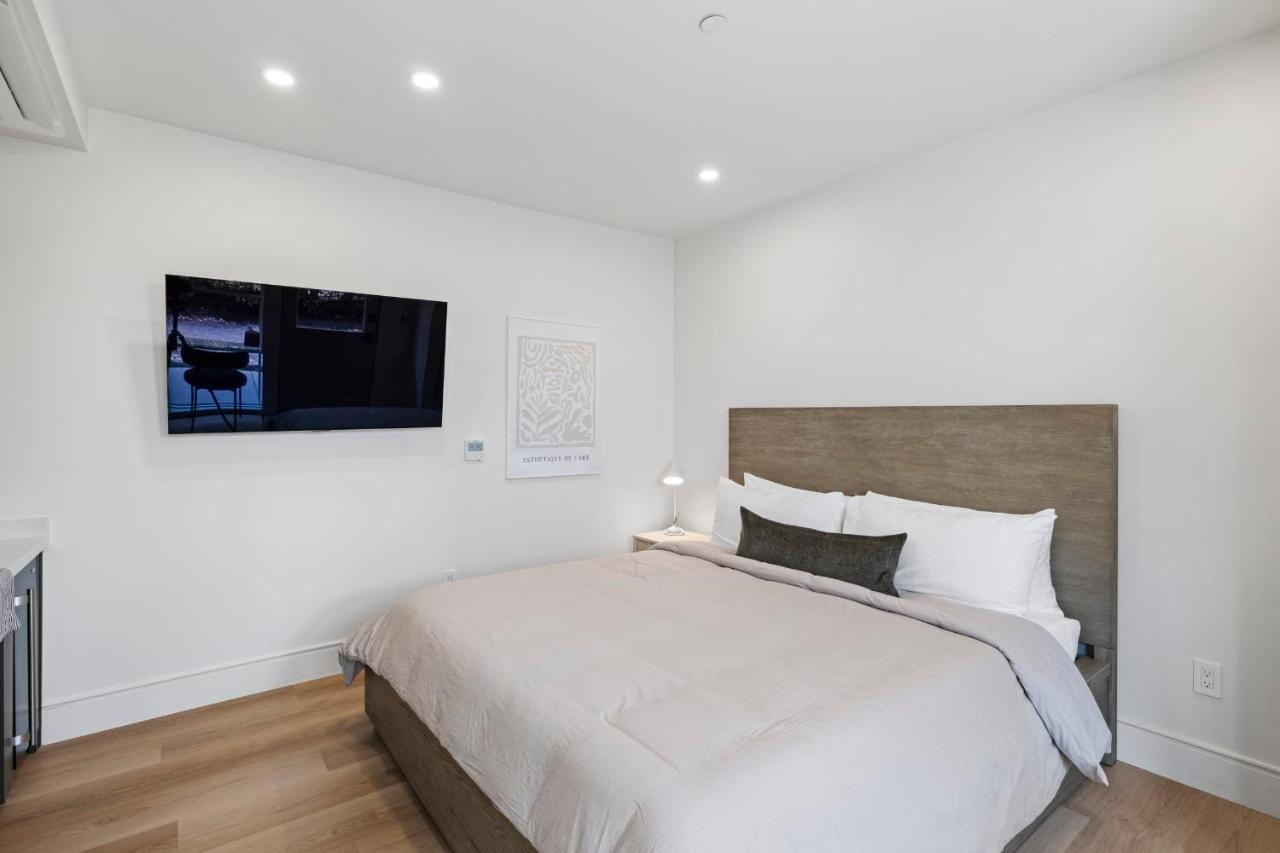 Casa Jardin - Boutique Suites In Downtown 圣巴巴拉 外观 照片
