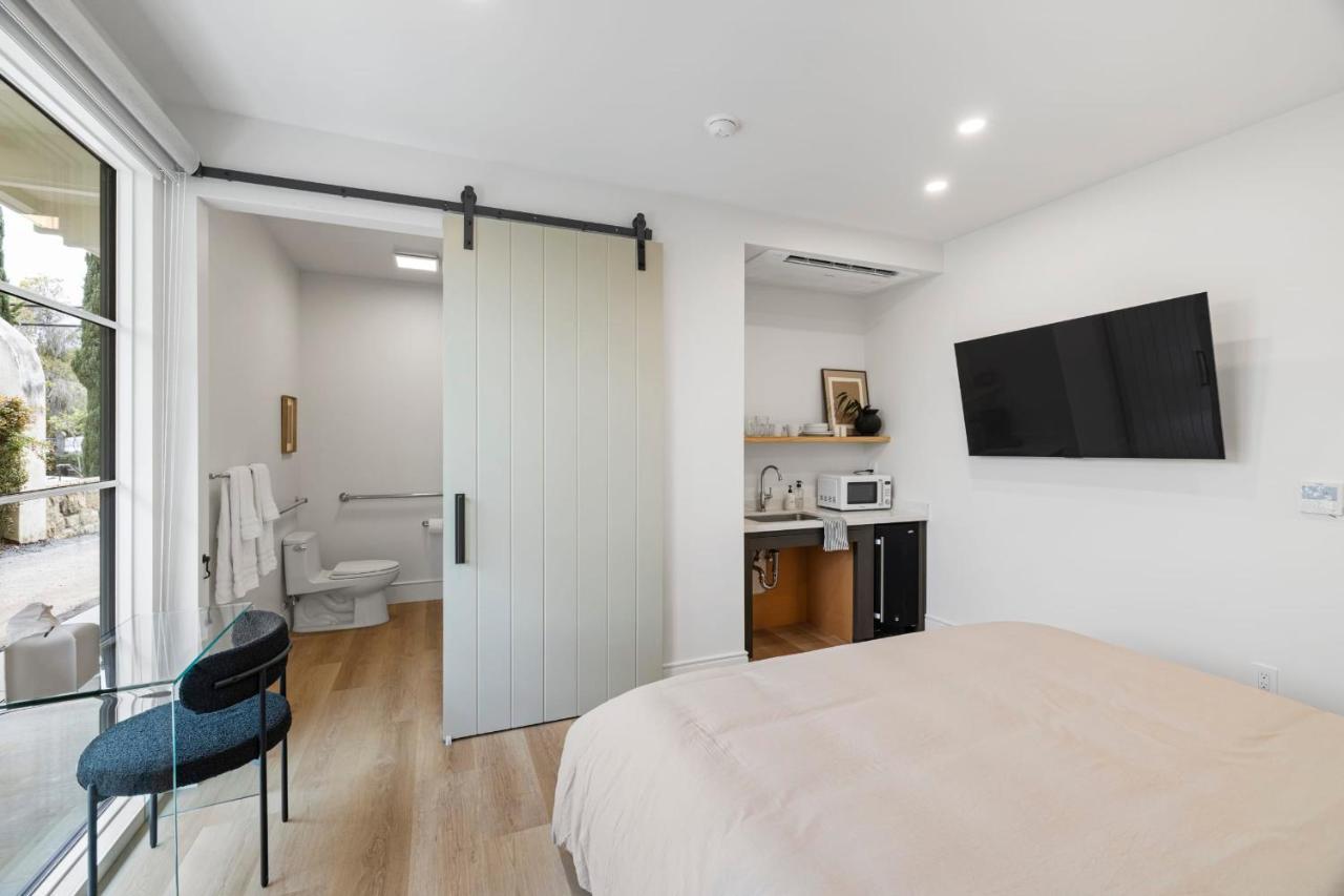 Casa Jardin - Boutique Suites In Downtown 圣巴巴拉 外观 照片