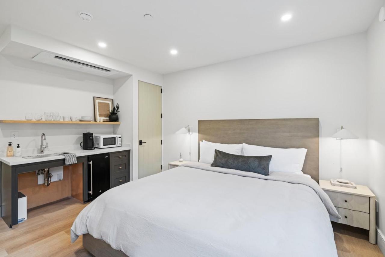 Casa Jardin - Boutique Suites In Downtown 圣巴巴拉 外观 照片